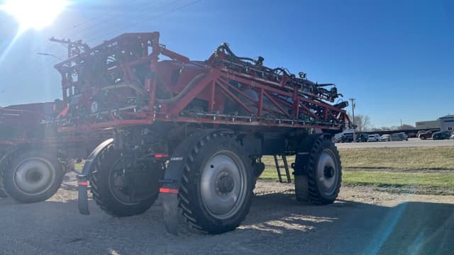Image of Case IH Patriot 4350 equipment image 4