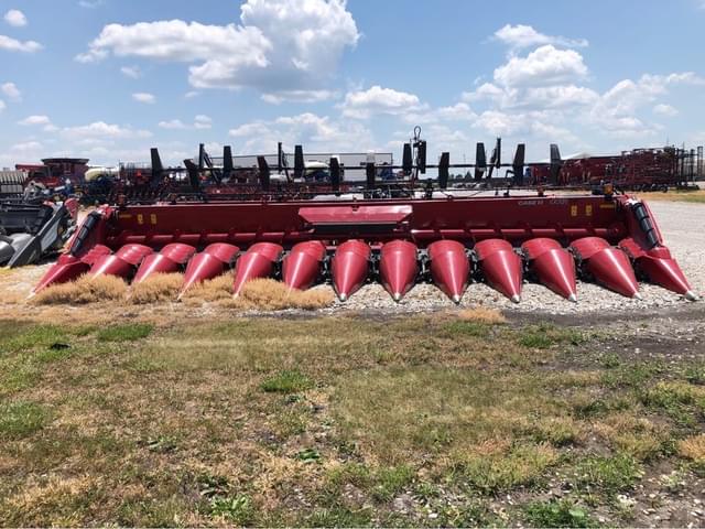 Image of Case IH 4412 equipment image 2
