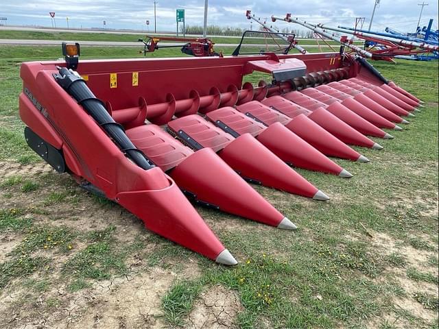 Image of Case IH 4412 equipment image 4