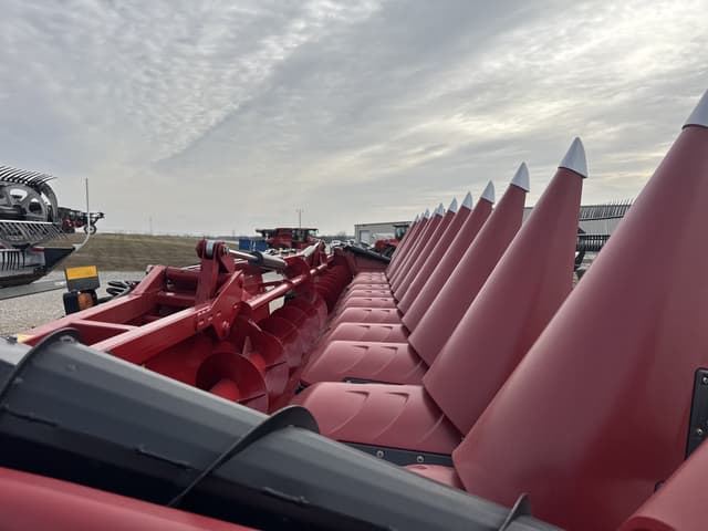 Image of Case IH 4412F equipment image 2