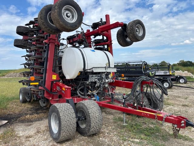 Image of Case IH 550T equipment image 1