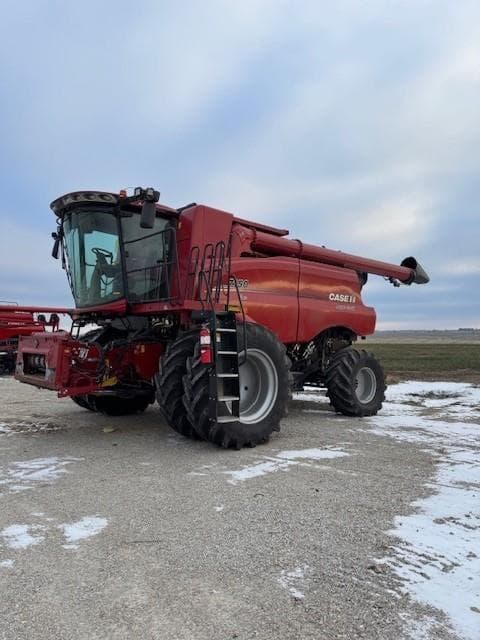 Image of Case IH 7150 equipment image 1