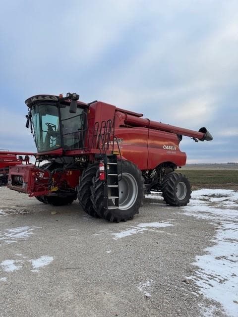 Image of Case IH 7150 equipment image 1