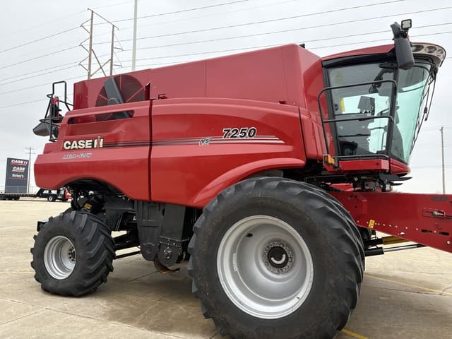 Image of Case IH 7250 equipment image 1