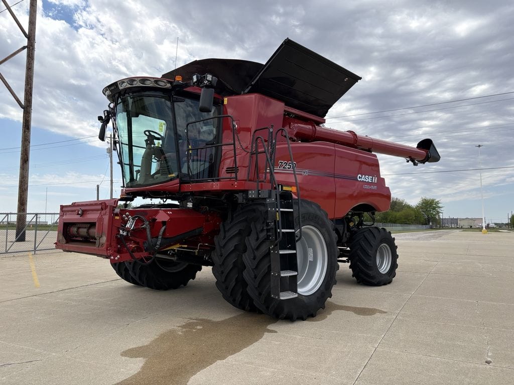 2023 Case IH 7250 Equipment Image0