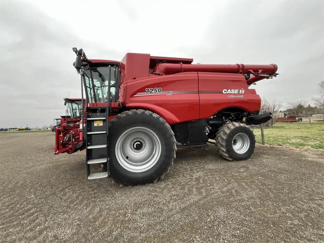 Image of Case IH 7250 equipment image 3