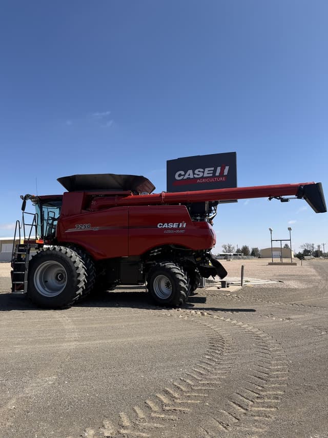 Image of Case IH 7250 equipment image 1