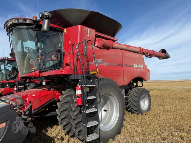 Image of Case IH 7250 equipment image 1