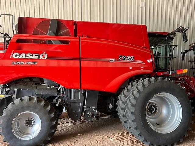 Image of Case IH 7250 equipment image 1