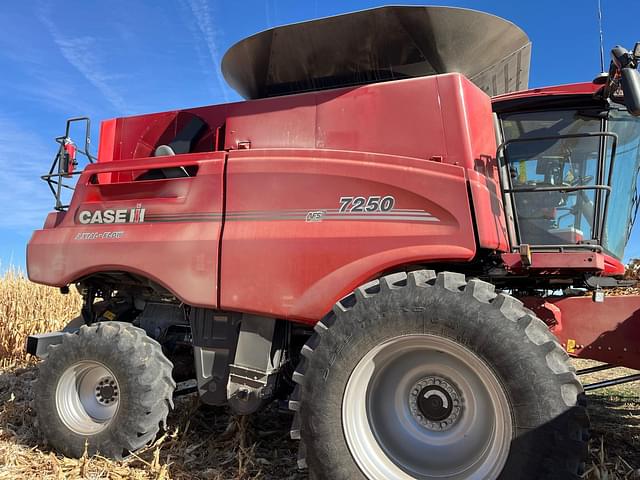 Image of Case IH 7250 equipment image 1