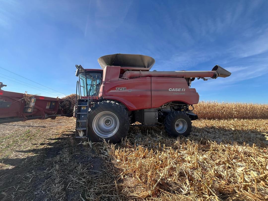 Image of Case IH 7250 Primary image