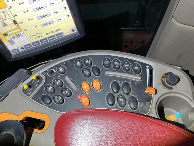 Image of Case IH 8250 equipment image 3