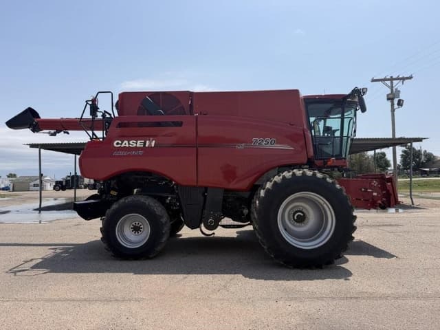 Image of Case IH 7250 equipment image 4
