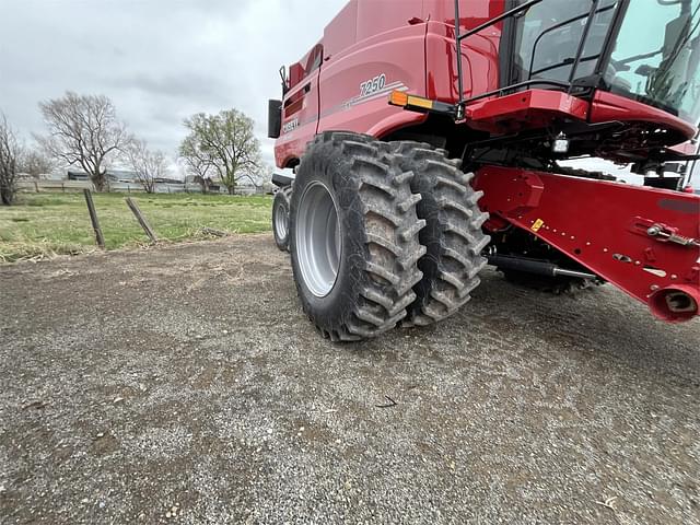 Image of Case IH 7250 equipment image 3