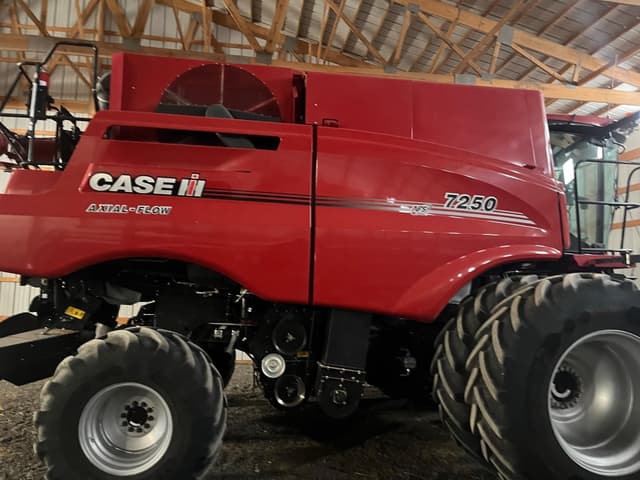 Image of Case IH 7250 equipment image 2