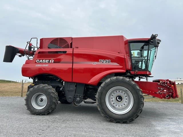 Image of Case IH 7250 equipment image 2