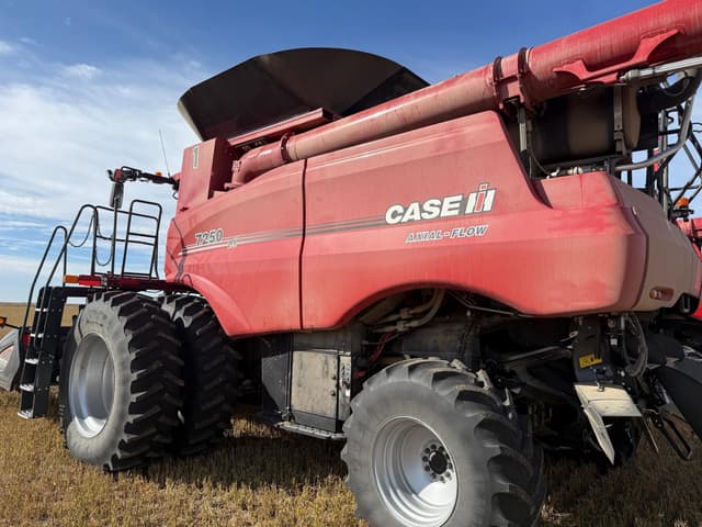 Image of Case IH 7250 equipment image 2