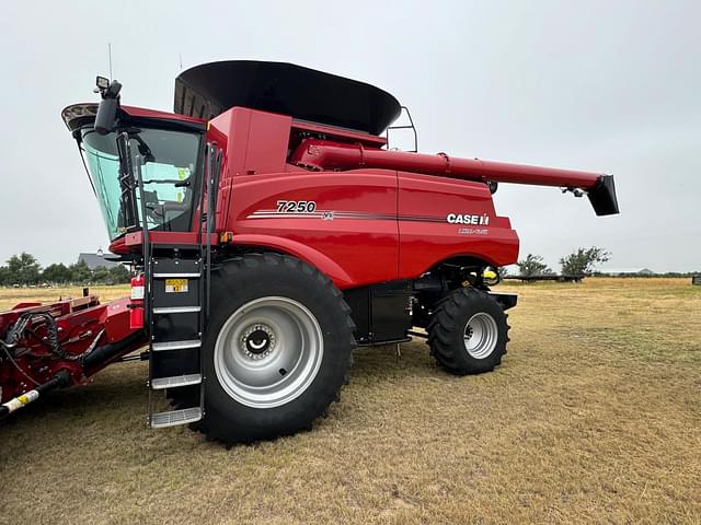 Image of Case IH 7250 equipment image 2