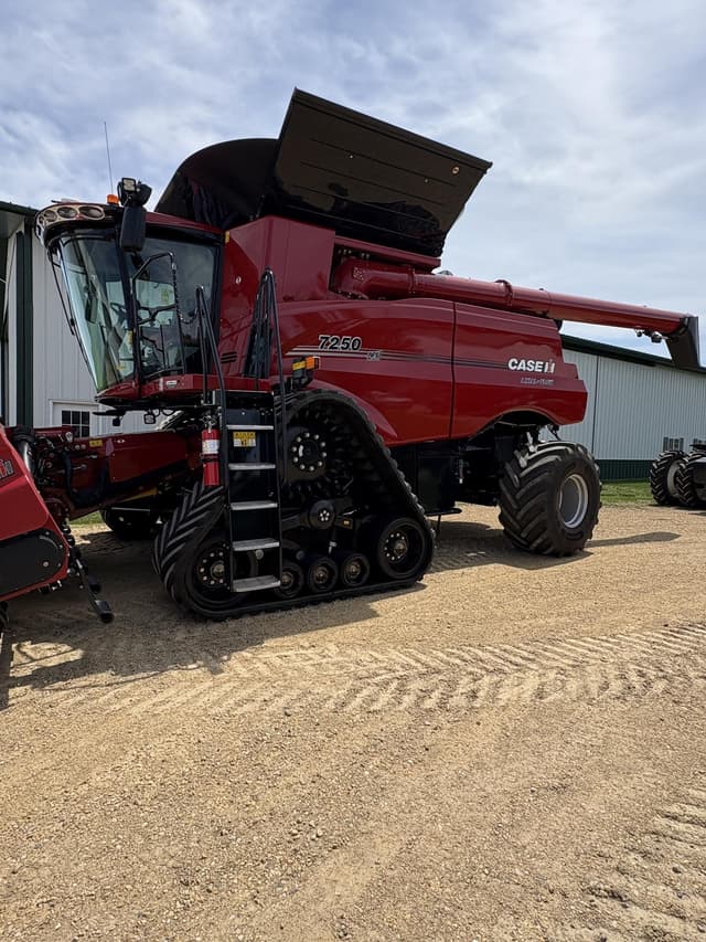 Image of Case IH 7250 equipment image 2