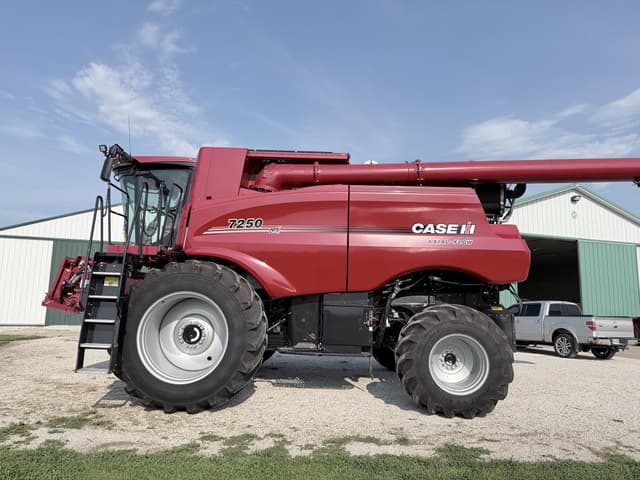 Image of Case IH 7250 equipment image 1