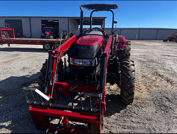 Image of Case IH Farmall 75A equipment image 4