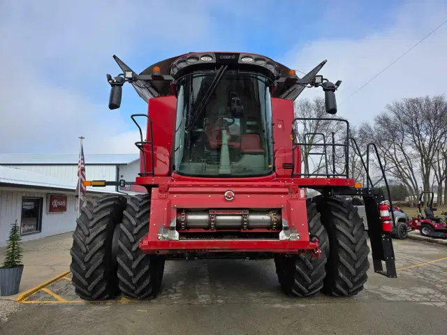 Image of Case IH 8250 equipment image 1