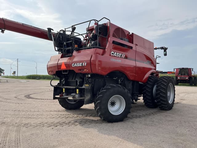 Image of Case IH 8250 equipment image 2