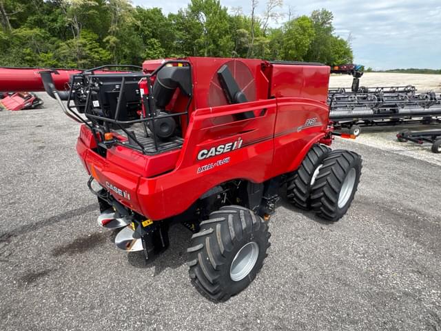 Image of Case IH 8250 equipment image 2