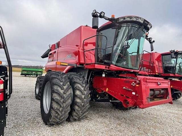 Image of Case IH 8250 equipment image 2