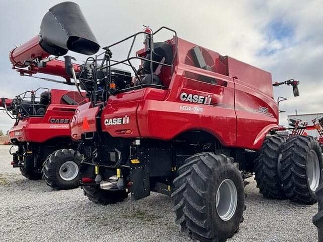 Image of Case IH 8250 equipment image 4