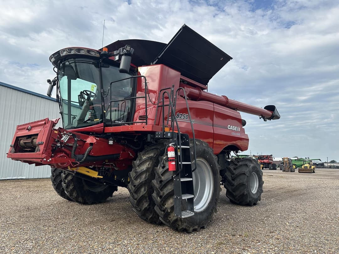 Image of Case IH 8250 Primary image