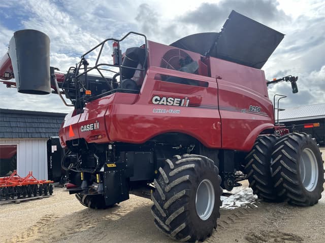 Image of Case IH 8250 equipment image 3