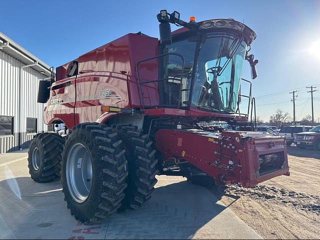 Image of Case IH 8250 equipment image 1