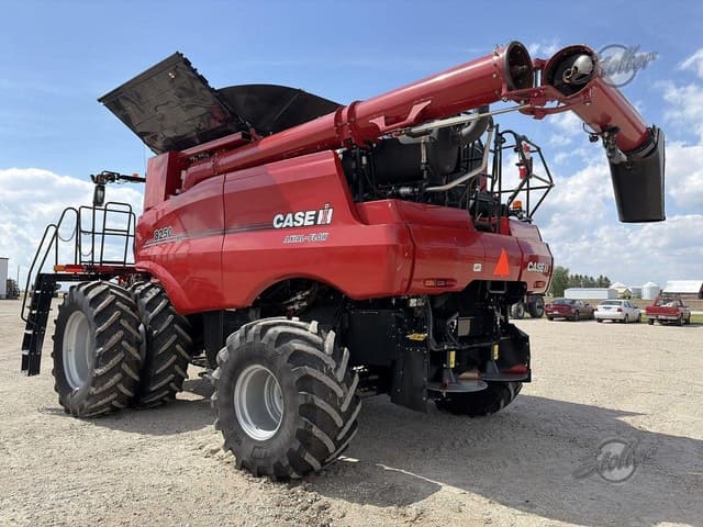 Image of Case IH 8250 equipment image 4