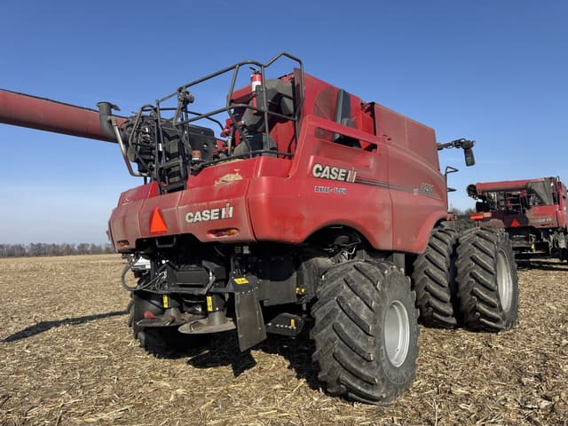 Image of Case IH 8250 equipment image 2