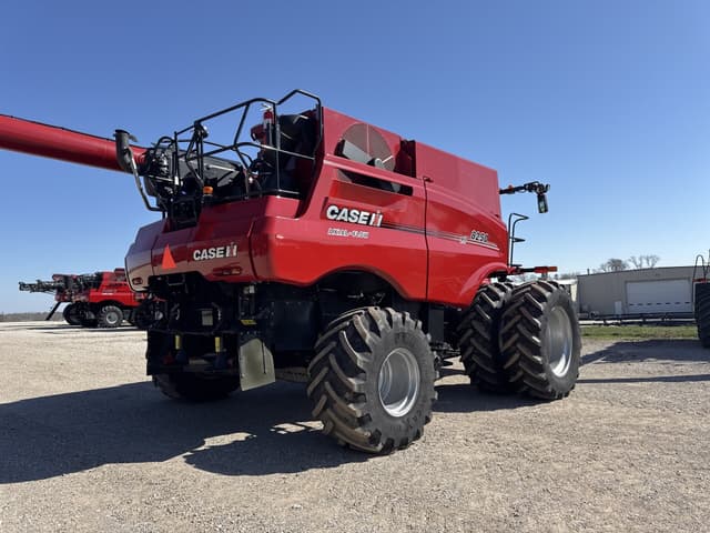 Image of Case IH 8250 equipment image 2
