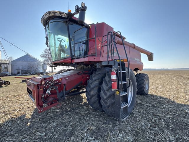 Image of Case IH 8250 equipment image 2