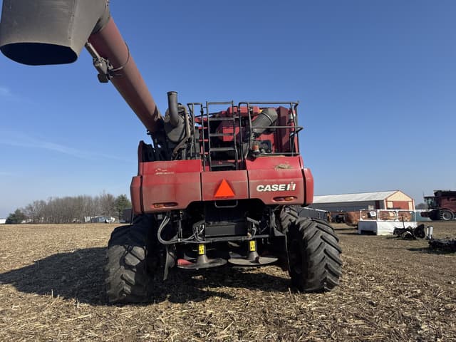 Image of Case IH 8250 equipment image 3