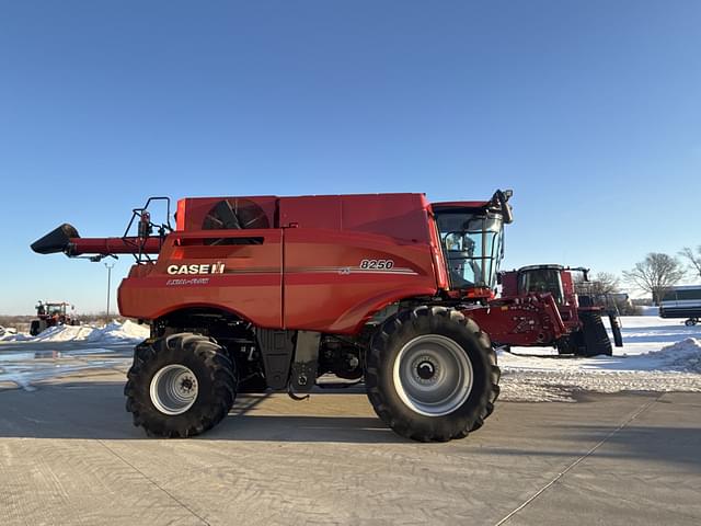 Image of Case IH 8250 equipment image 1