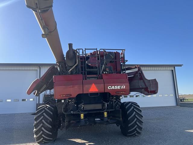 Image of Case IH 8250 equipment image 2