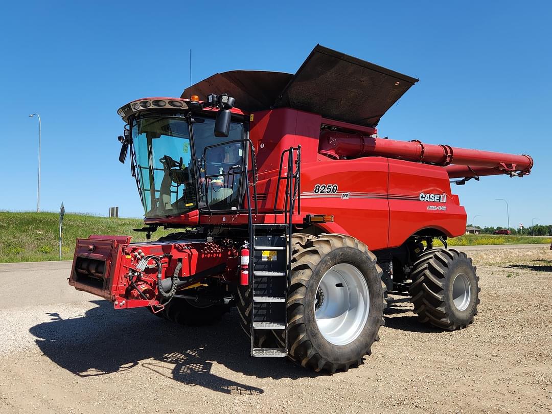 Image of Case IH 8250 Primary image