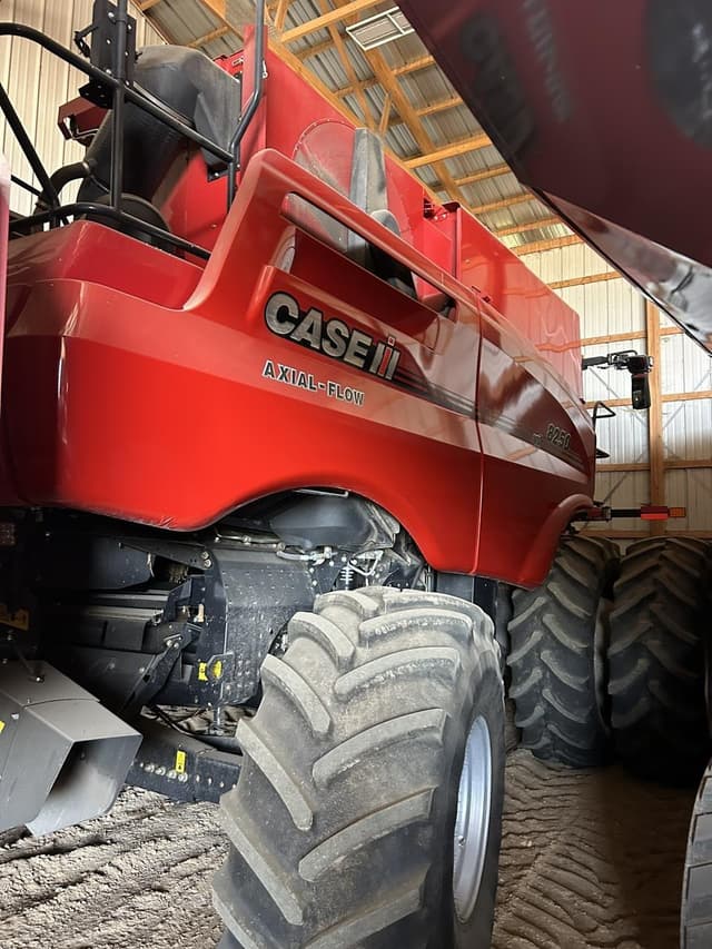 Image of Case IH 8250 equipment image 1