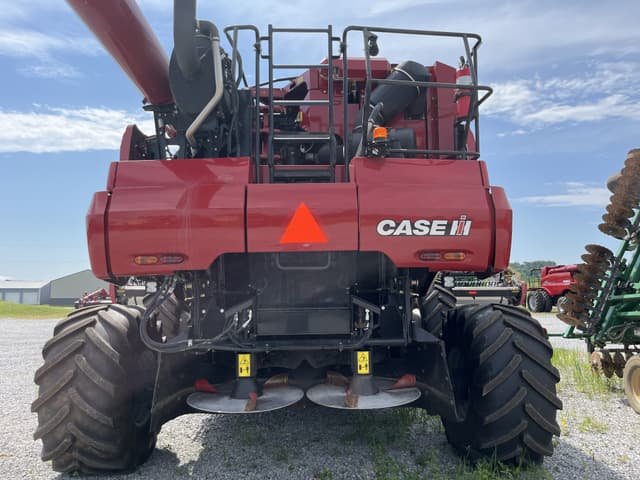 Image of Case IH 8250 equipment image 3