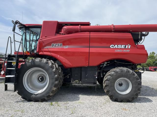 Image of Case IH 8250 equipment image 4