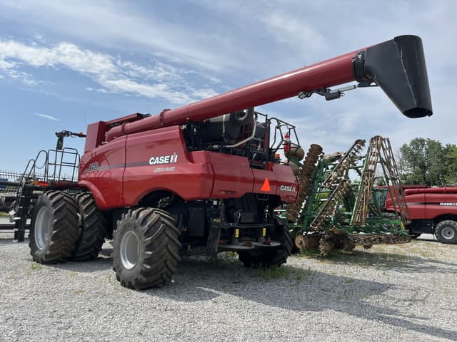 Image of Case IH 8250 equipment image 4