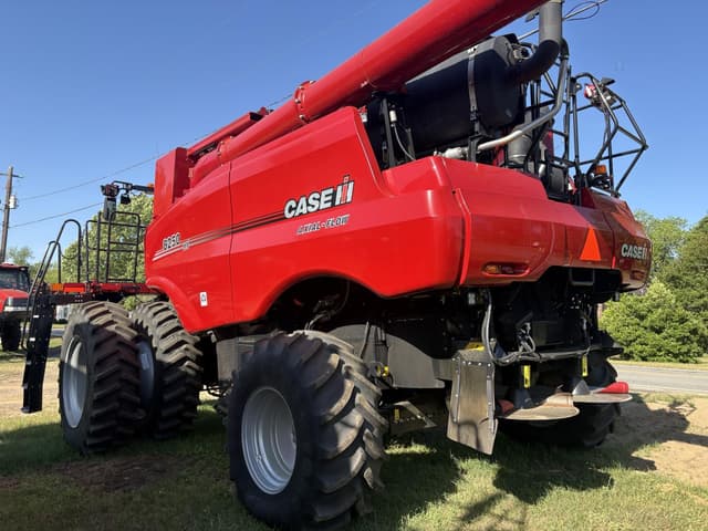 Image of Case IH 8250 equipment image 1