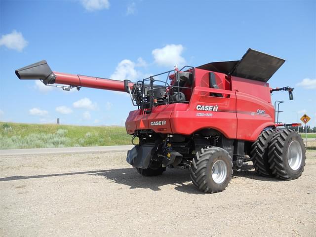 Image of Case IH 8250 equipment image 2