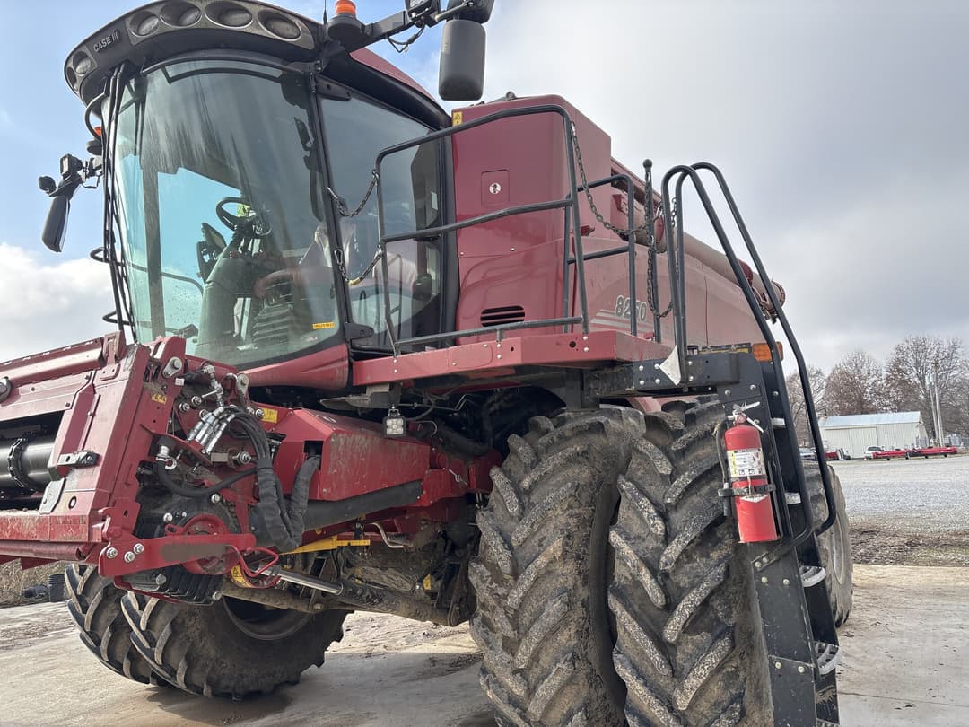 Image of Case IH 8250 Image 0