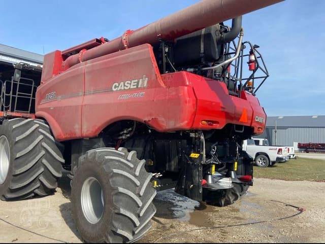 Image of Case IH 8250 equipment image 3