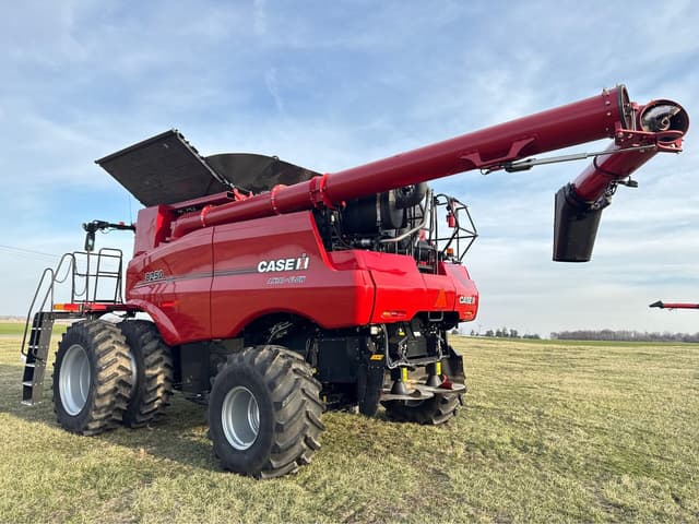 Image of Case IH 8250 equipment image 4